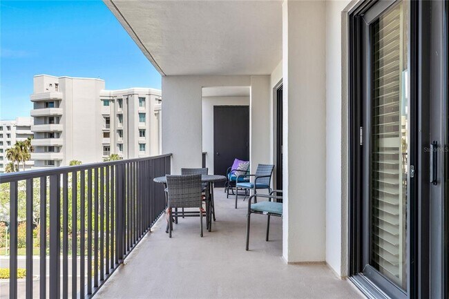 Building Photo - 150 Belleview Blvd