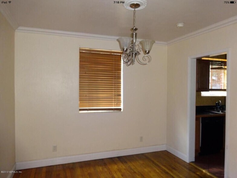 Dining room. - 3153 Fairwood Lane West