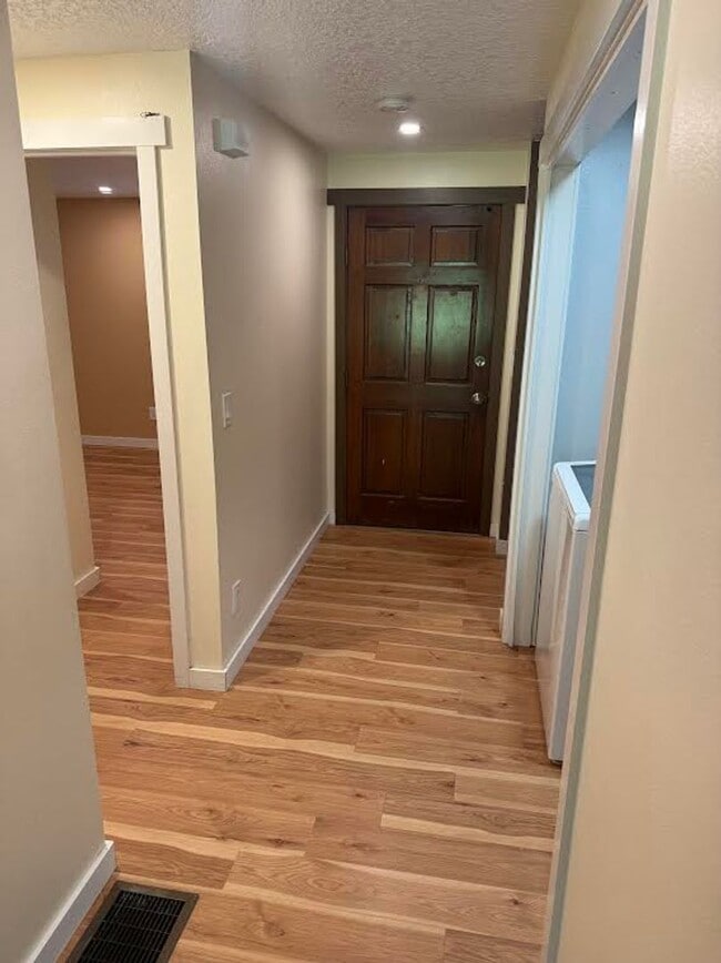 Building Photo - Coveted Lower Level