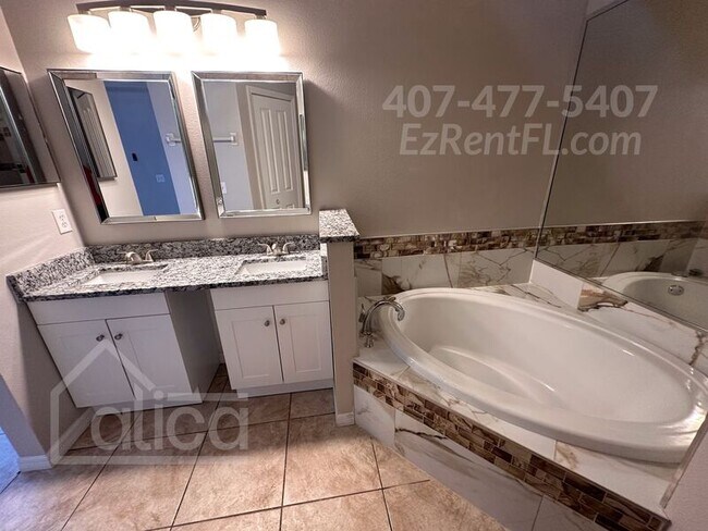 Building Photo - 1846 Spruce Ridge Dr