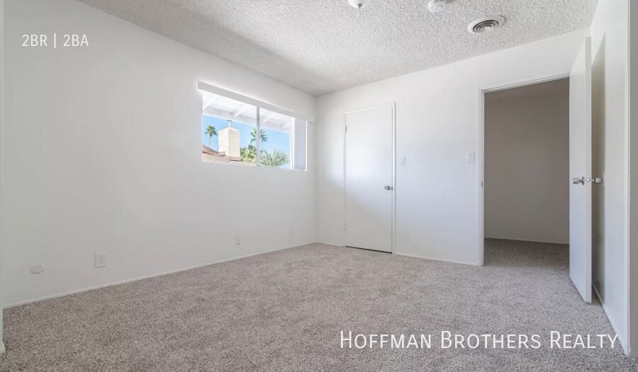 Building Photo - 3600 Dana St
