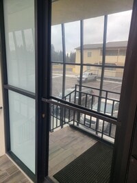 Building Photo - 17th St 6 Plex