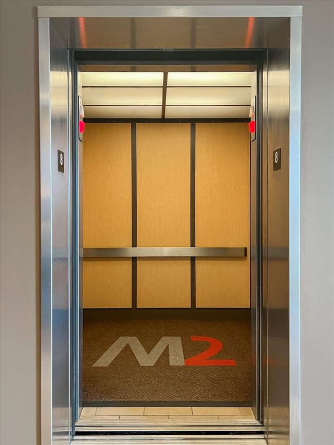 Building Photo - 3,400 SQFT CONDO IN DOWNTOWN CHAMPAIGN W/ ...