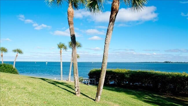 Back - 6400 Flotilla Dr