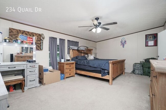 Building Photo - 234 Quail Dr