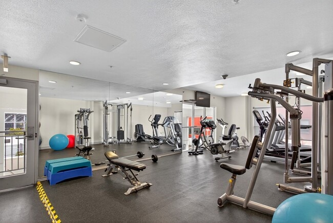 Building Photo - Sleek Urban Living in Vibrant Little Italy