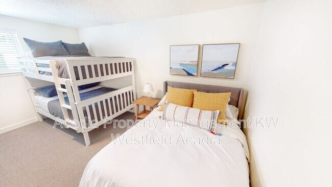 Building Photo - 1576 N Moon River Dr