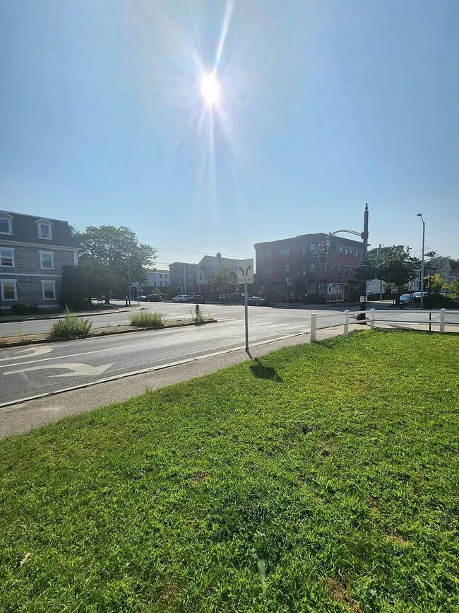 Building Photo - 511 Broadway