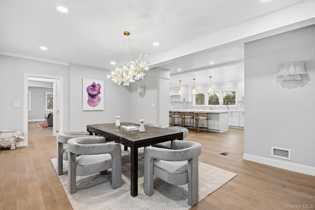 Building Photo - 2 Wynmor Rd