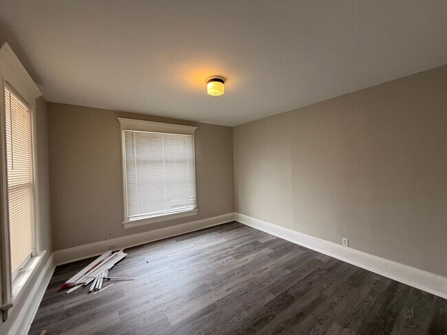 Building Photo - Washington Heights