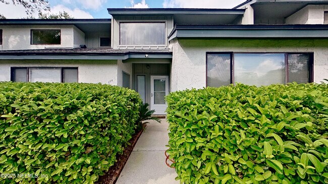 Primary Photo - 9360 Craven Rd