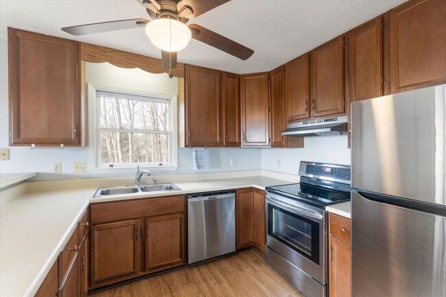 Building Photo - Lake Toxaway Condo