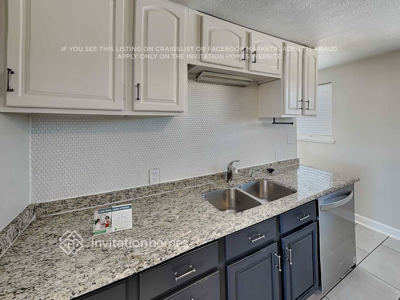 Building Photo - 1415 S Depew St