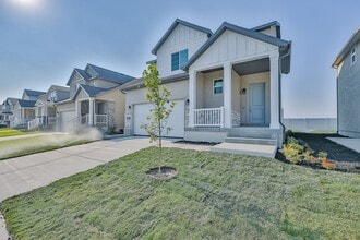 Building Photo - 1062 W Osprey Dr