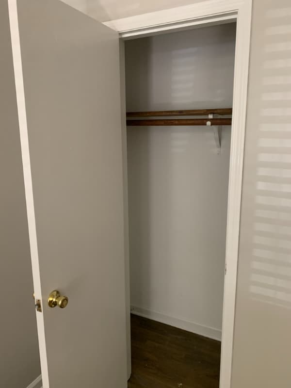 Building Photo - 123 Park St