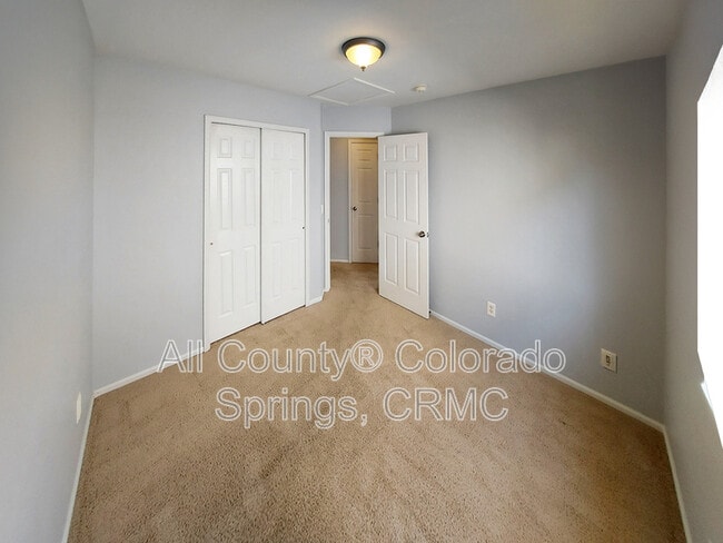 Building Photo - 4182 Pioneer Creek Dr