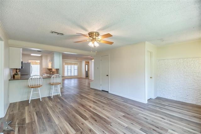 Building Photo - 3317 Santa Monica Dr