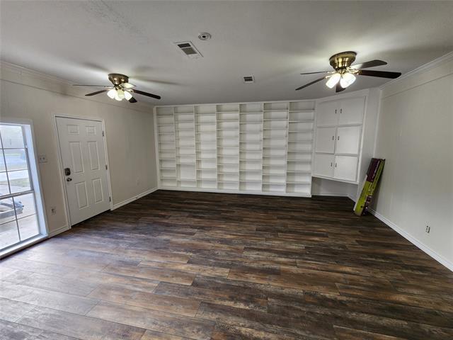 Building Photo - 1401 E Sherman Dr