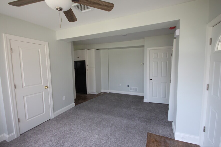 Living Room - 202 Walnut St