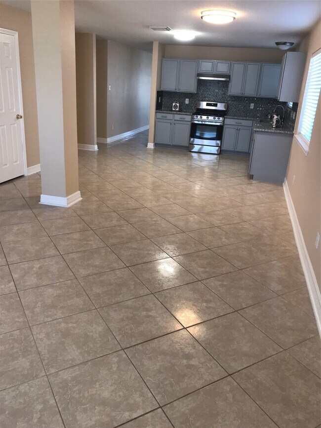 Building Photo - 2844 Morningmist Ln