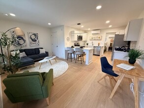 Building Photo - Hudson Building E