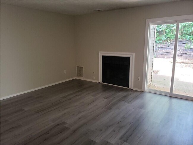 Building Photo - 3583 Kennesaw Station Dr