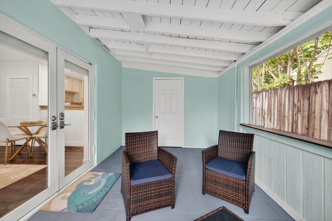 Building Photo - 1317 NE 1st Ave.