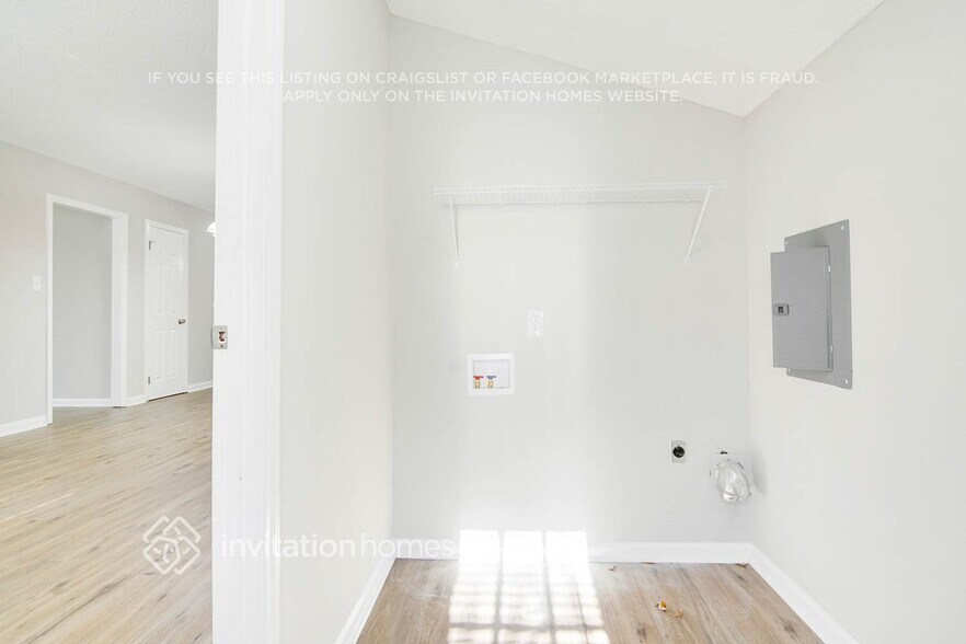 Building Photo - 4616 Castlebar Dr