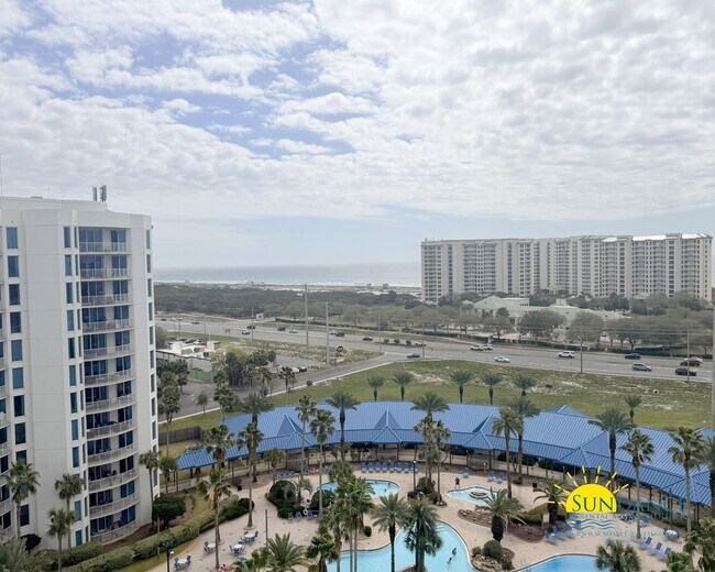Building Photo - Resort-Style 2BR Condo with Gulf Views at The Palms of Destin – Fully Furnished!