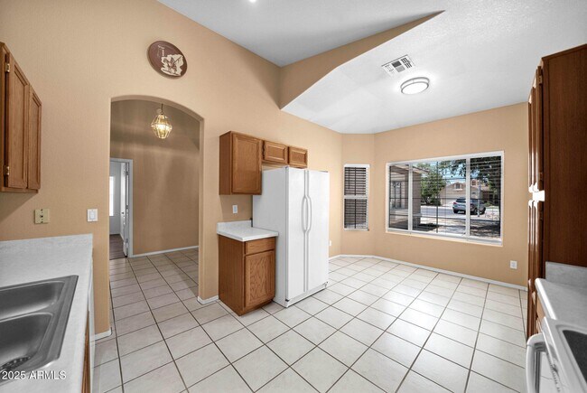 Building Photo - 2917 E Nisbet Ct
