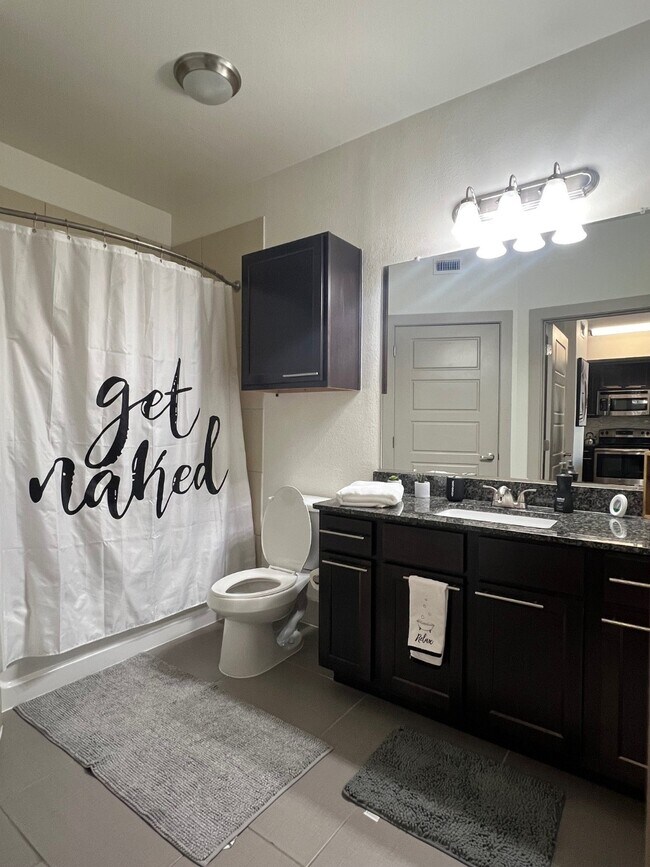 Building Photo - 145 Heights Blvd