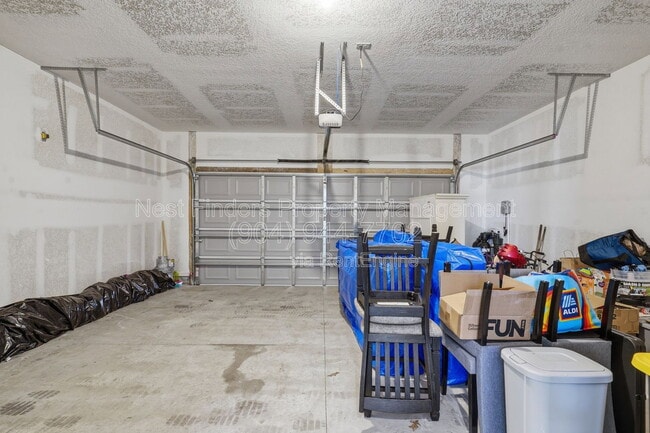 Building Photo - 190 Ardila Cir