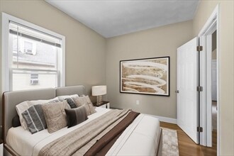 Building Photo - 329 Washington St