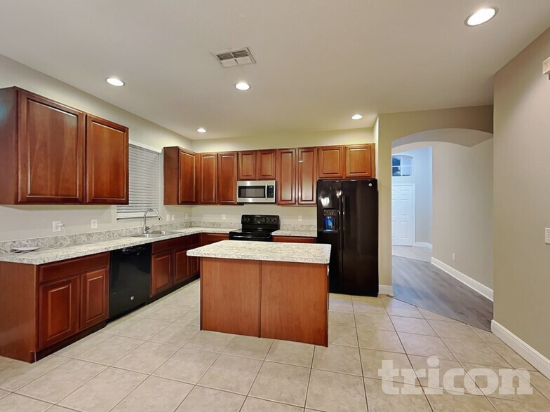 Building Photo - 8505 Pinetop Ridge Ln