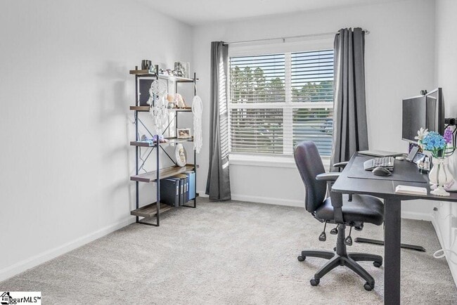 Building Photo - 329 Hartland Pl