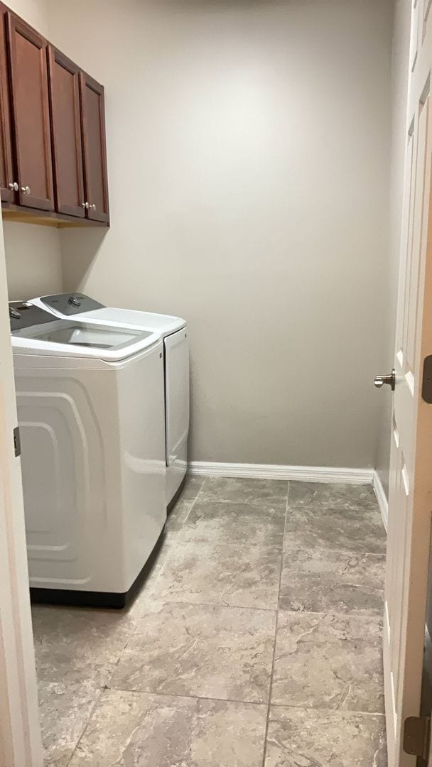 Building Photo - Beautiful 4 bed 3 bath w/loft, 2 story hom...