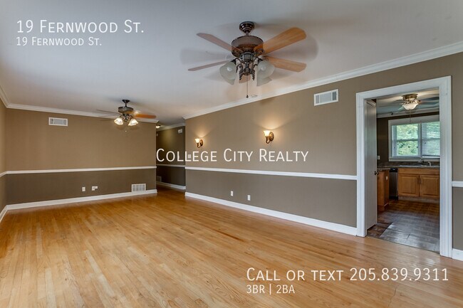 Building Photo - 19 Fernwood St