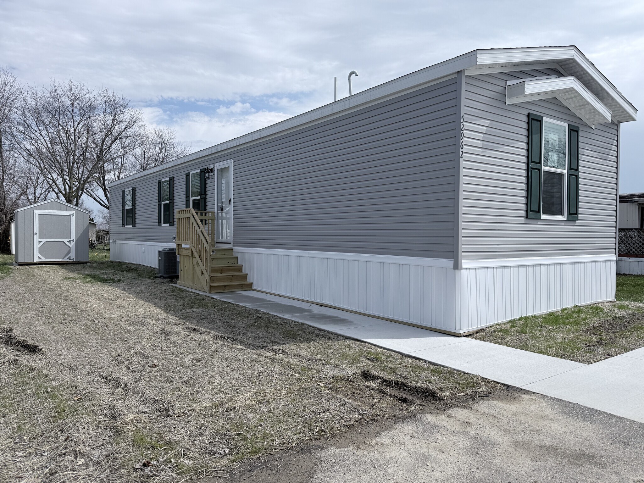 Building Photo - 52962 N Yorktown Ct