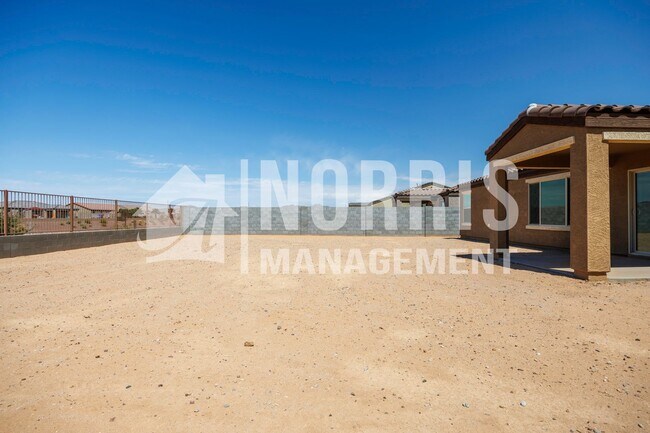 Building Photo - Beautiful Brand New Home with a View