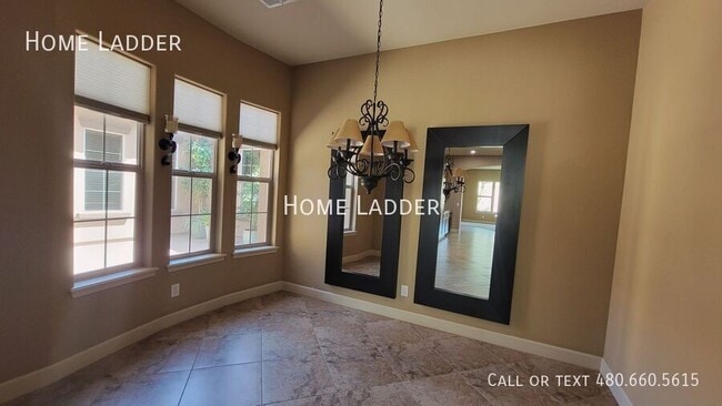 Building Photo - 1708 W Dusty Wren Dr