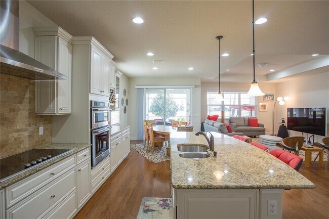 Building Photo - 12071 Uleta Ln