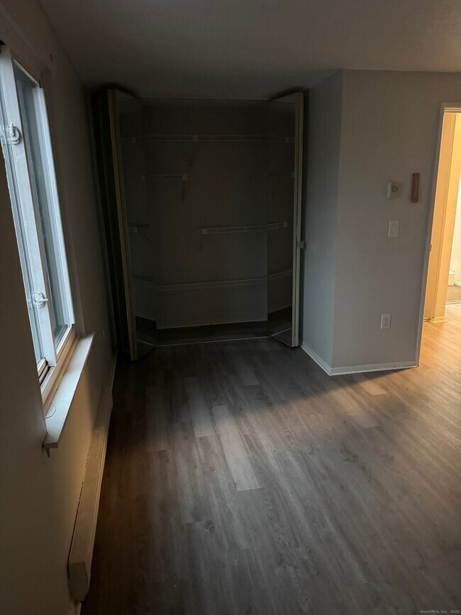 Building Photo - 148 Burgundy Hill Ln