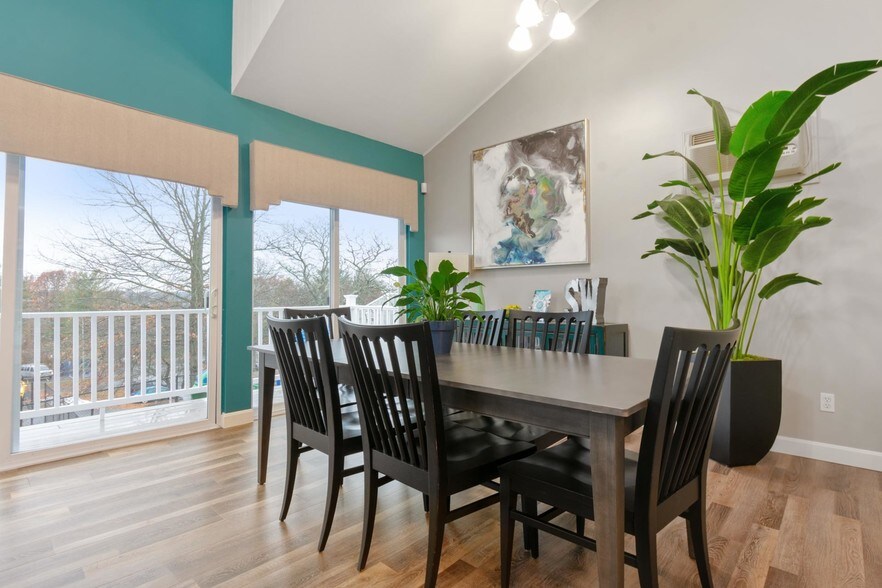 South Winds Apartments 24 Rolling Green Dr Fall River MA 02720