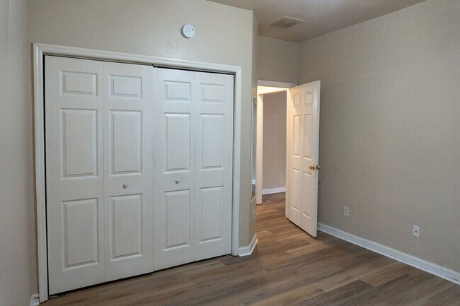 Building Photo - 2403 Hartsfield Rd