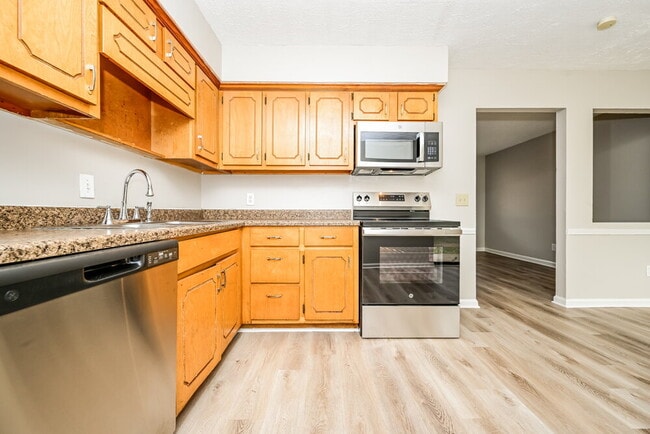 Building Photo - 107 Fairview Pl