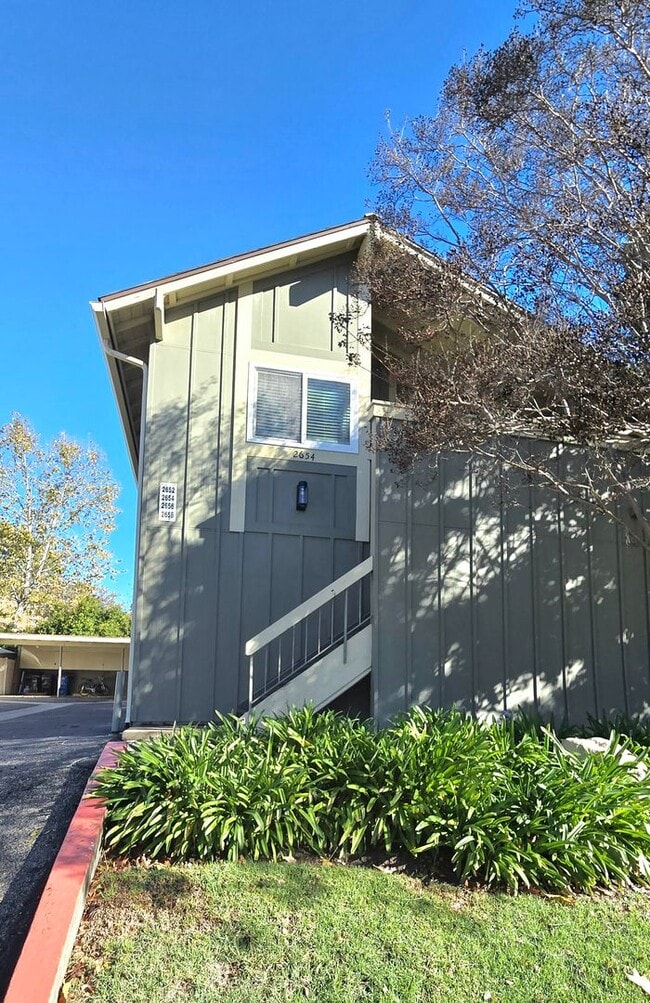 Building Photo - Beautiful upgraded condo in Thousand Oaks!
