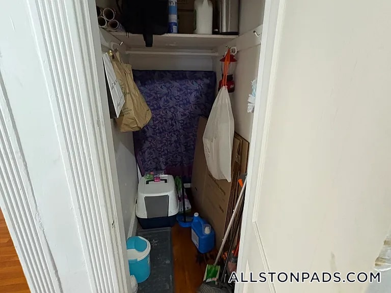 Building Photo - 1254 Commonwealth Ave