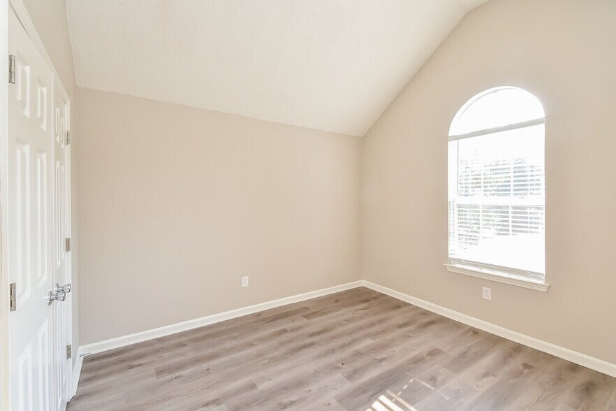 Building Photo - 4410 Reserve Hill Crossing