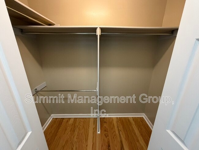 Building Photo - 1611 Ellington Rd SE