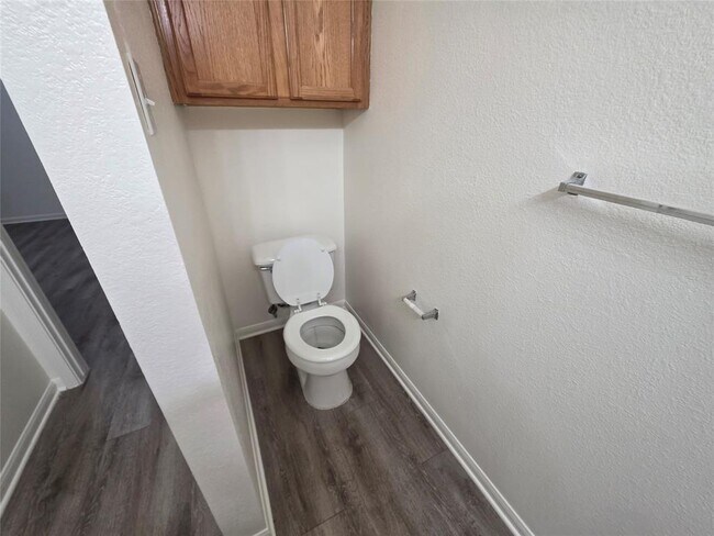 Building Photo - 4417 Lendall Ln